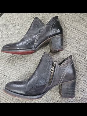 BED|STU Carla Black Leather Women's Chunky Heeled Bootie size 8.5